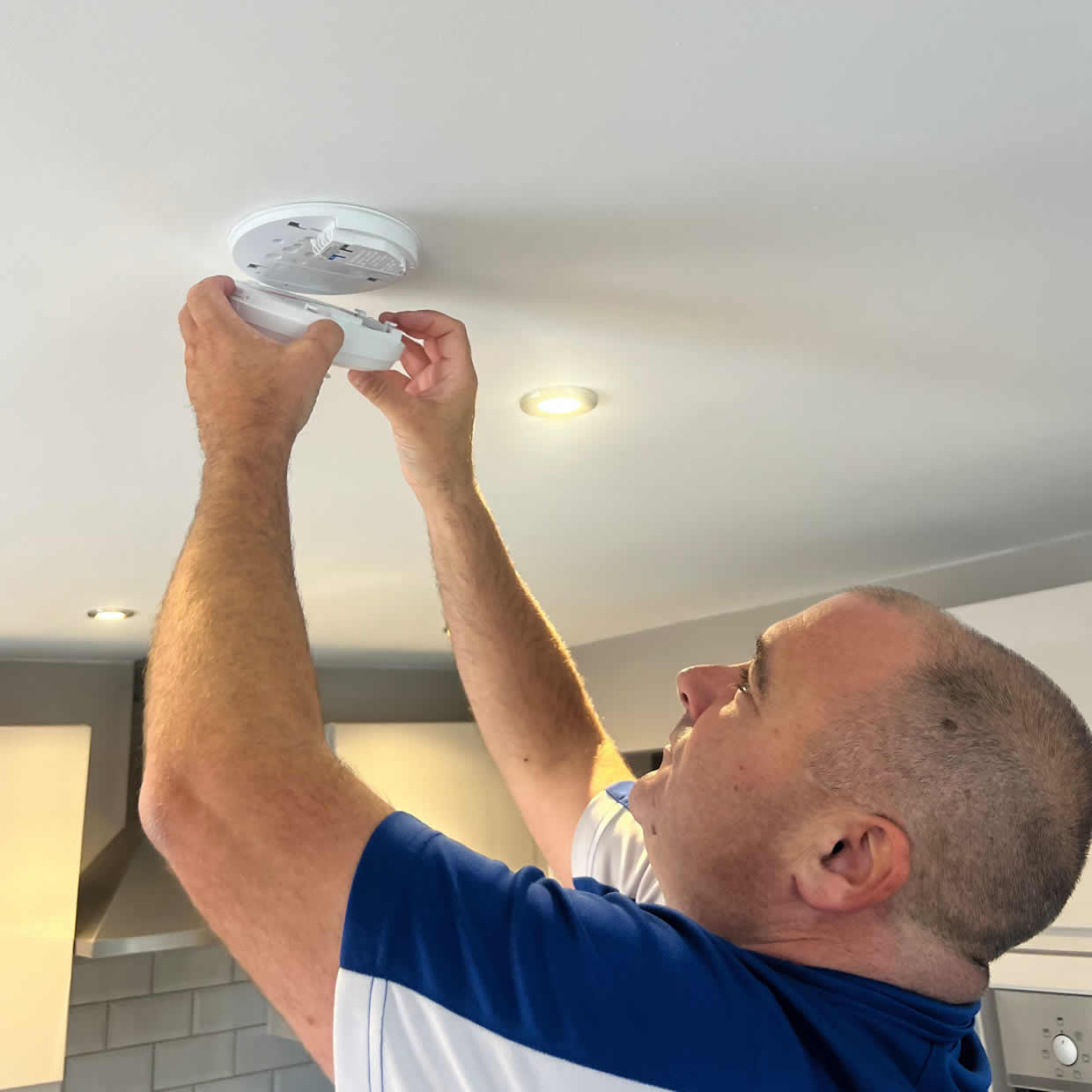Professional smoke and heat alarm installation in Poole
